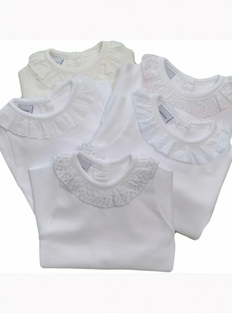 Cotton outer body with lace collar and cuffs, Various colors. O-Inv