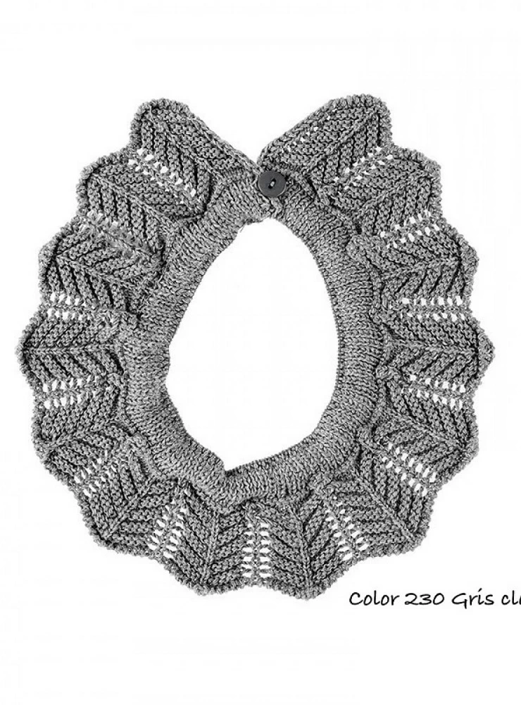 Cuello de punto calado de cóndor