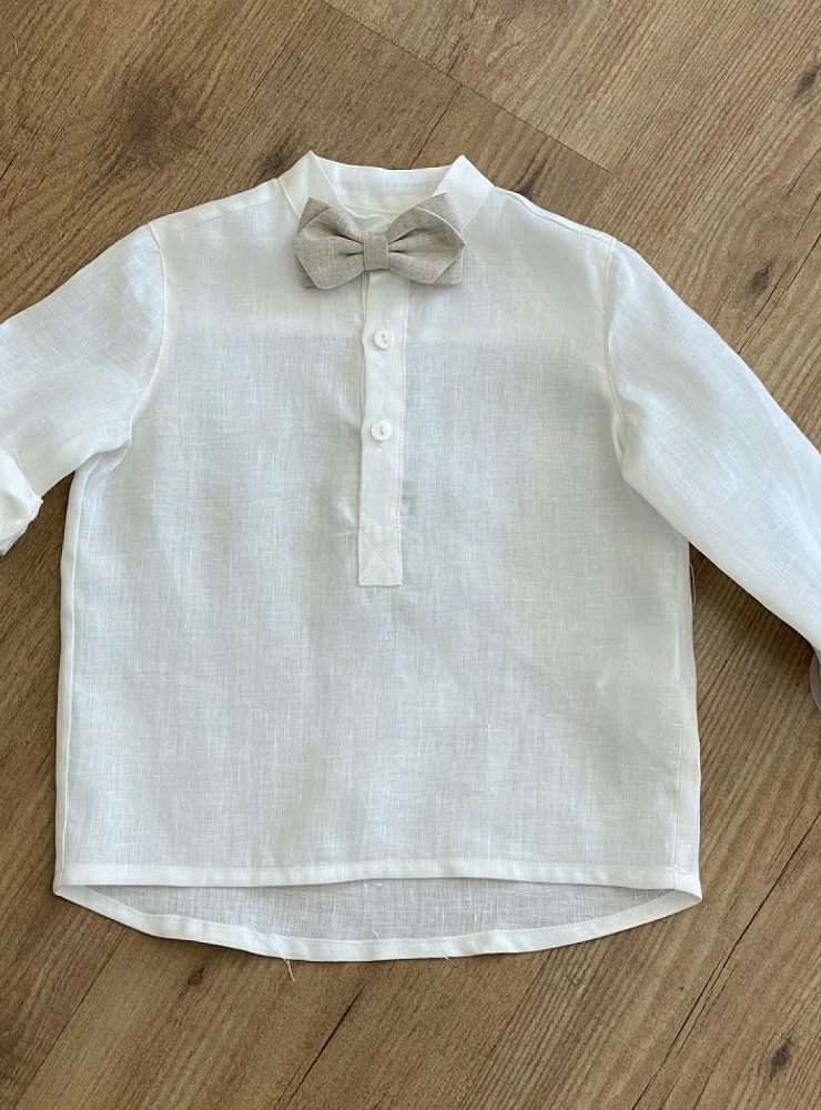 Ecru linen shirt. Ideal ceremony.