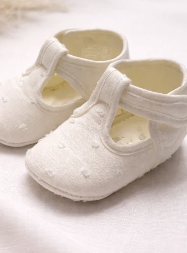 ecru polka dot sandal for boys