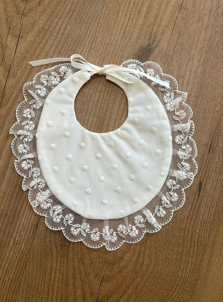Embroidered tulle bib with polka dots for Baptism