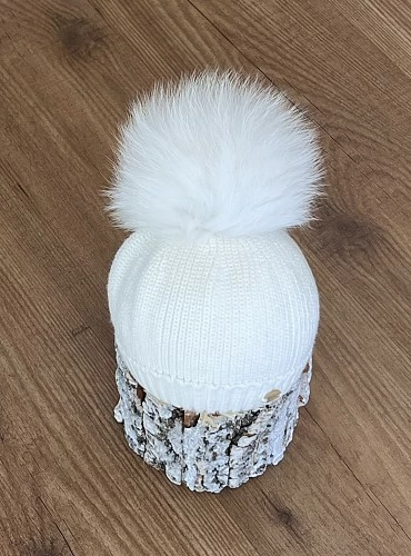 English point beanie with natural fur pompom.
