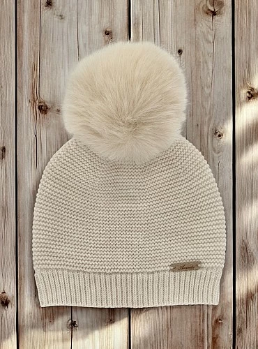 Faux fur pompom hat. Various colors. Unisex.