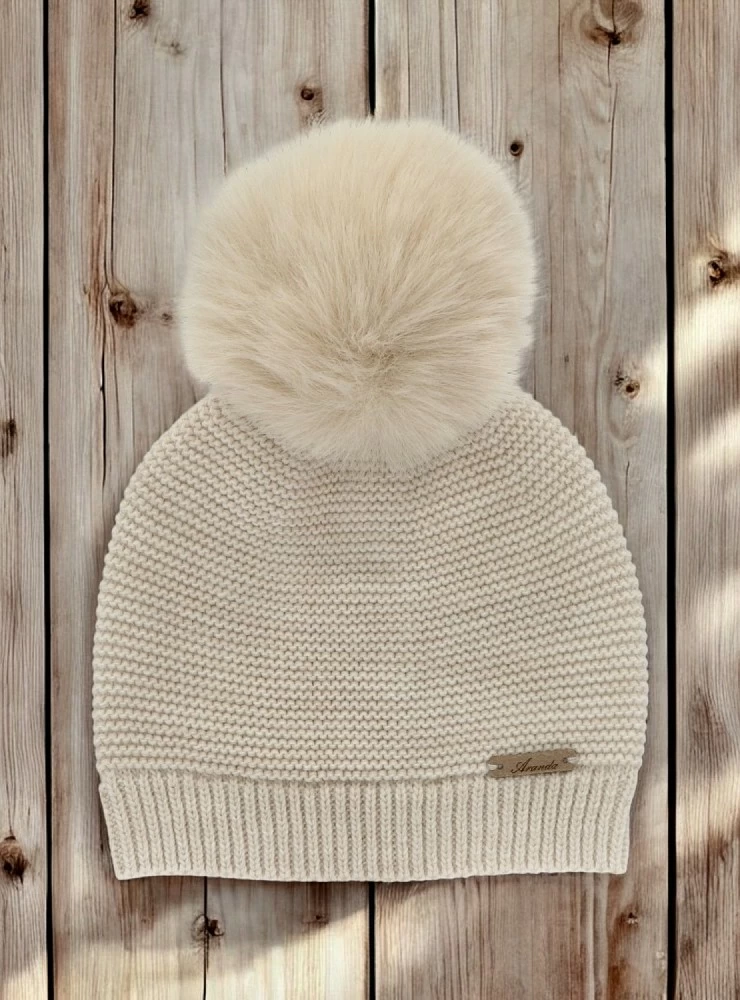 Faux fur pompom hat. Various colors. Unisex.