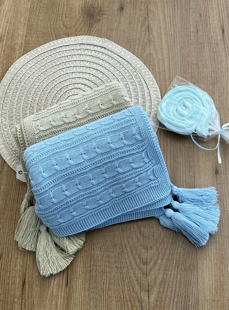 Fine knit shawl with tassels