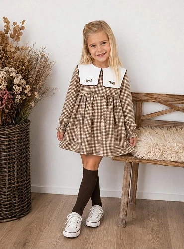 Foque Teckel girl's dress with embroidered collar