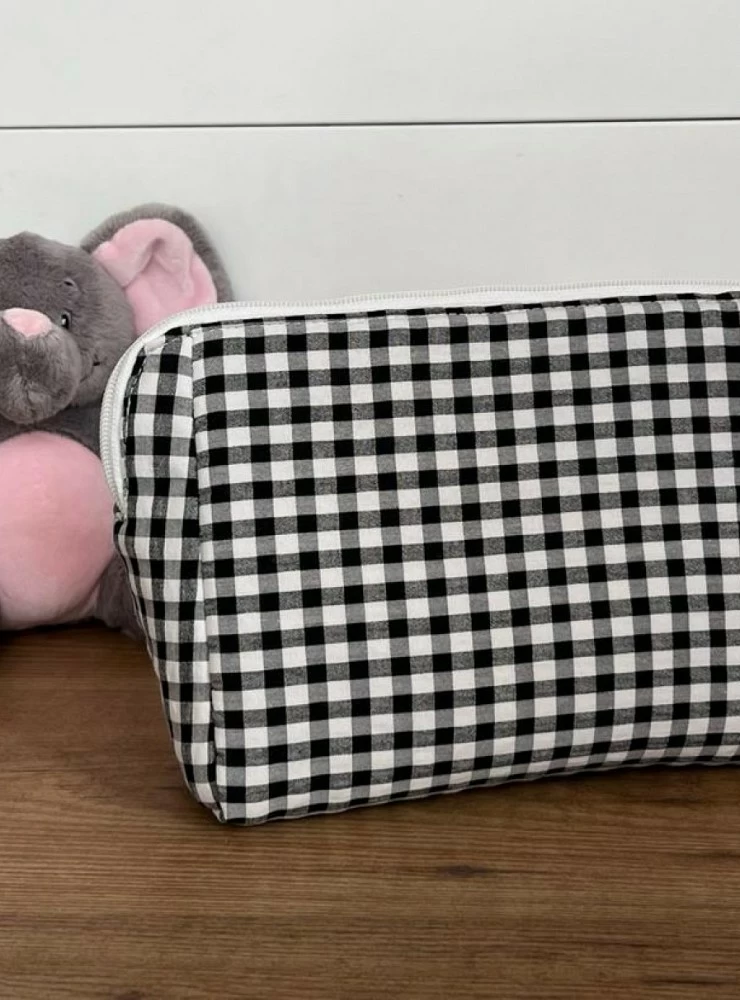 Gingham plaid toiletry bag. three colors.