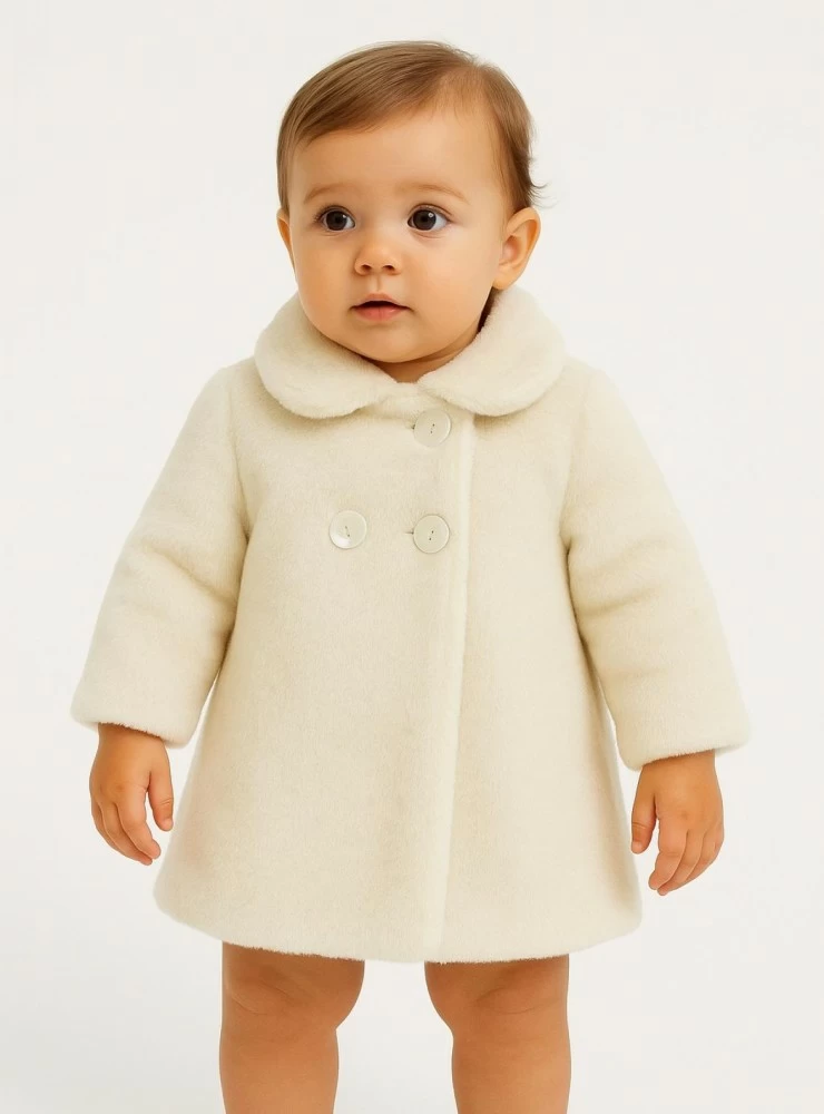 Girls' fur coat in three colors. Fur lining.