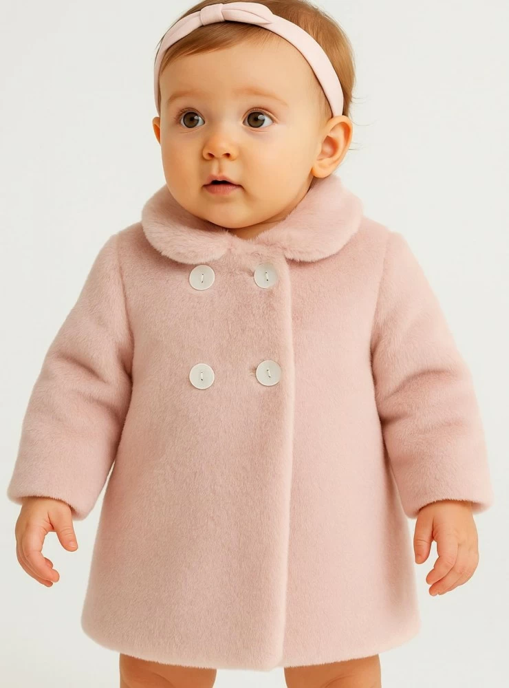 Girls' fur coat in three colors. Fur lining.