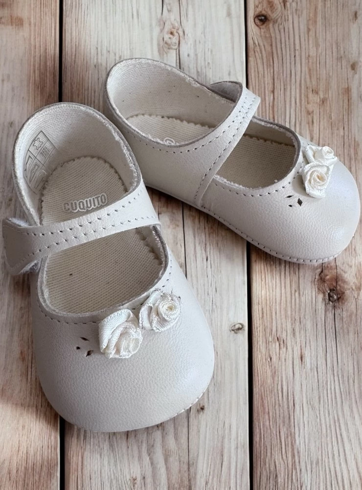 Girl's Mary Janes in two colors