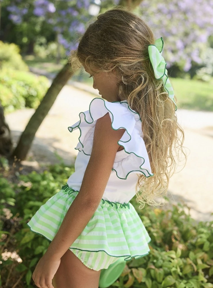 Girls' outfit: t-shirt and skirt set from the Apple collection