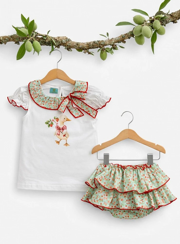 Girls' outfit: t-shirt and skirt set from the Raspberry collection
