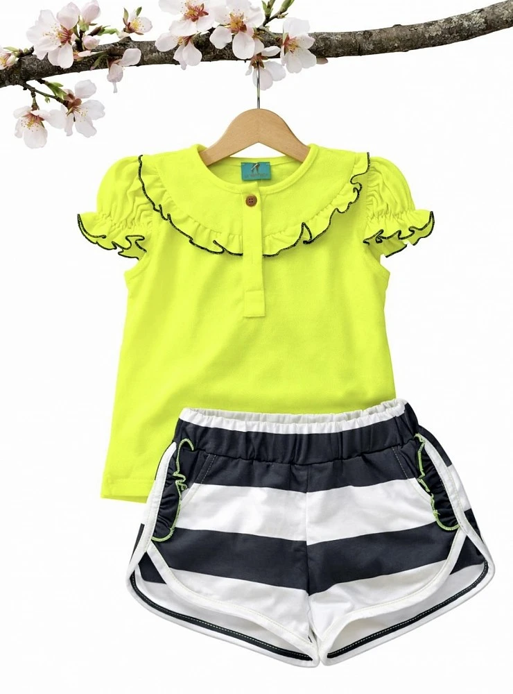 Girls' polo shirt and shorts set from the Aurora Boreal collection
