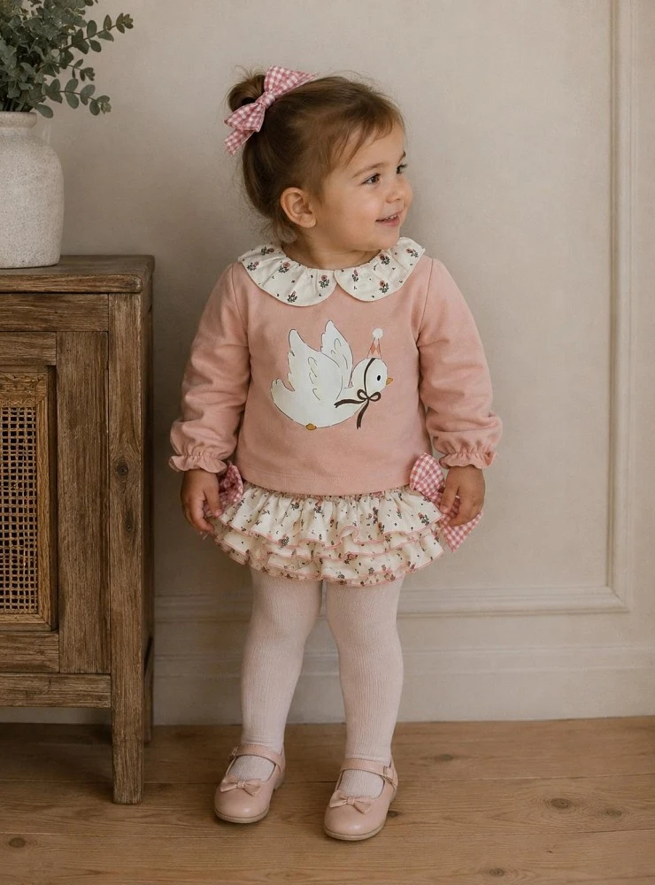 Girls' Set: Sweatshirt and Ruffled Panties by Pio Pio
