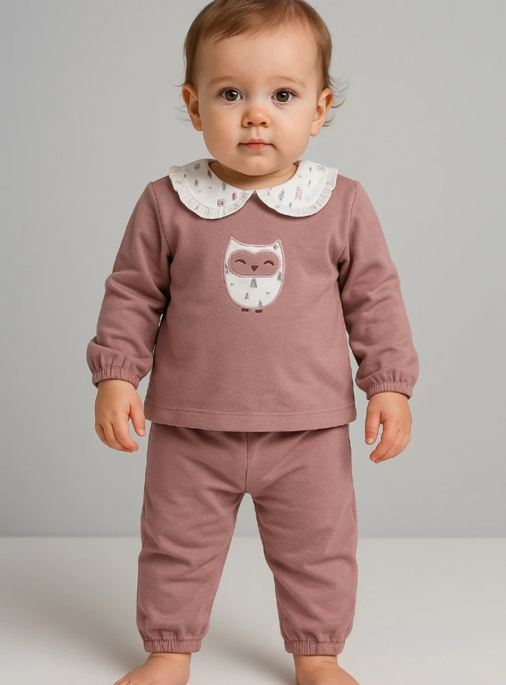 Girls' tracksuit with makeup-colored fleece. Tundra Family