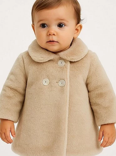 Girls' fur coat in three colors. Fur lining.
