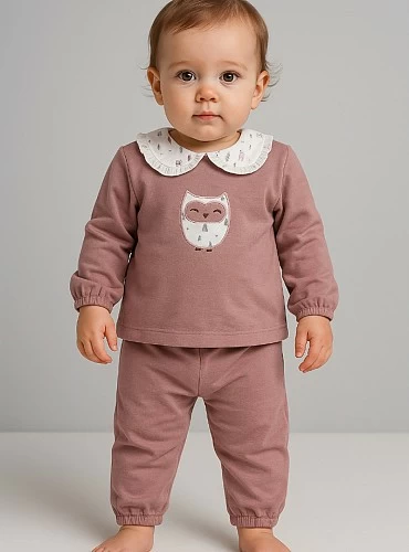 Girls' tracksuit with makeup-colored fleece. Tundra Family