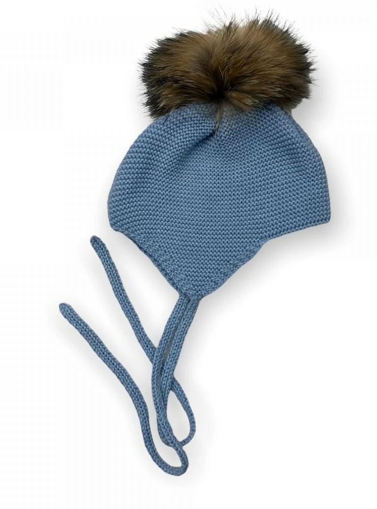 Gorrito aviador con pompón de pelo