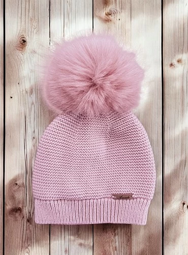 Gorrito con pompón de pelo sintético. Varios colores. Unisex