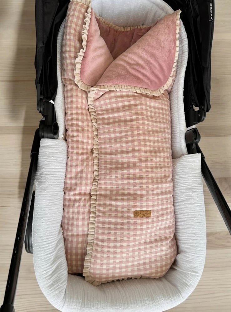 Hand bag. It is for universal carrycot