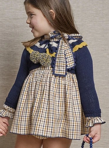 Jesusito con chaqueta y braga Colección Castaña La Martinica