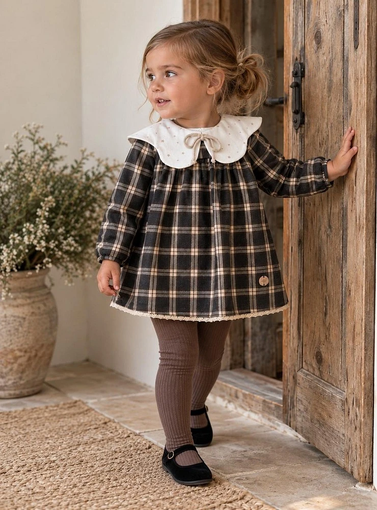 Jesusito de niña con braga de cuadros Colección Onís