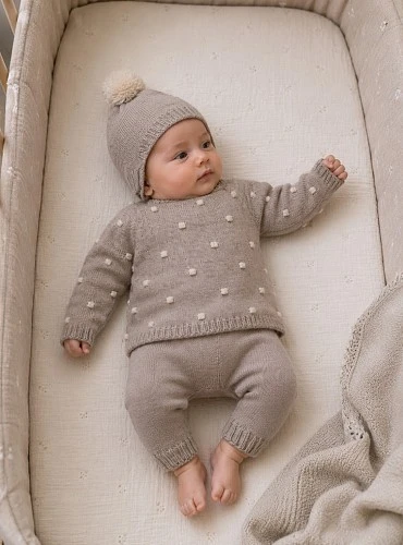 Knitted baby boy outfit with mink-colored hat