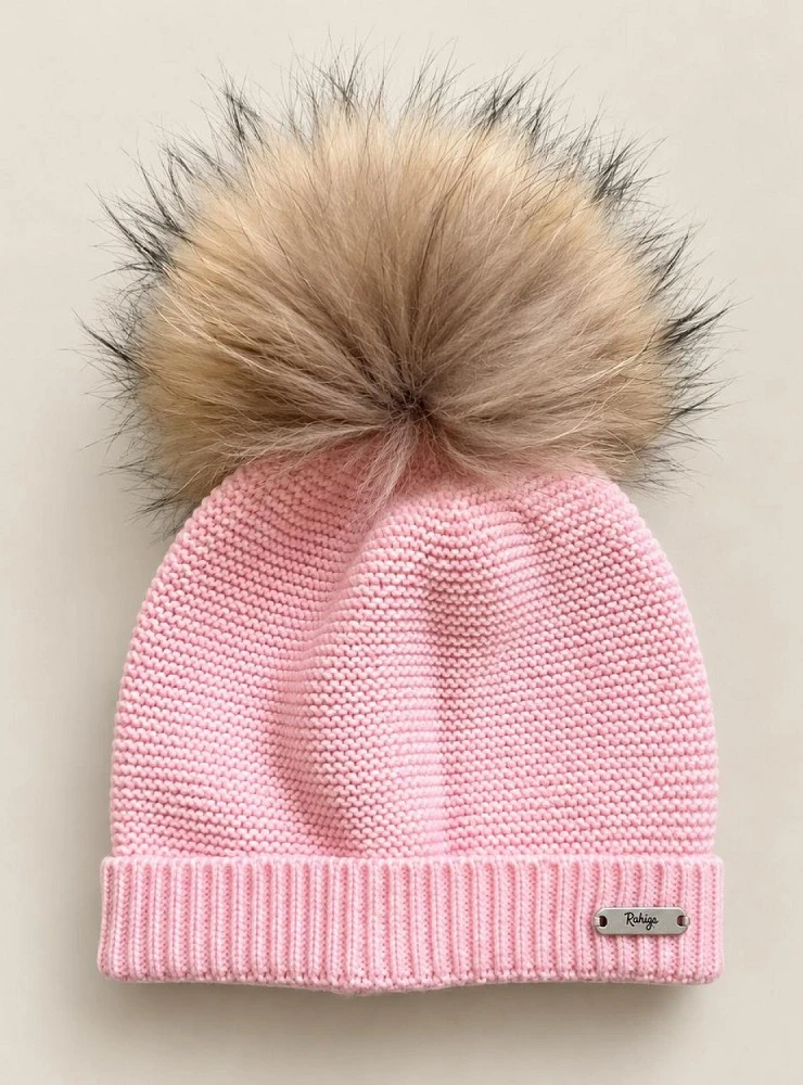 Knitted hat with detachable natural fur pompom