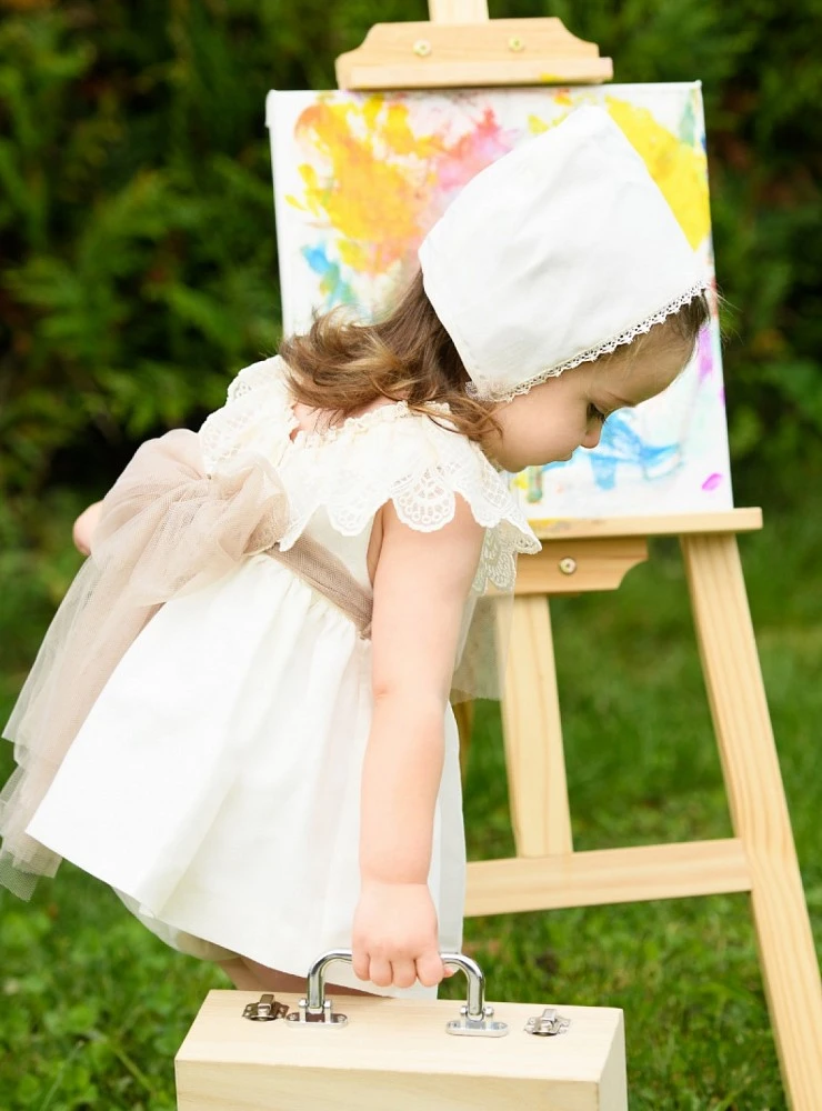 Linen bonnet dress for girls | Entre Ramas Collection