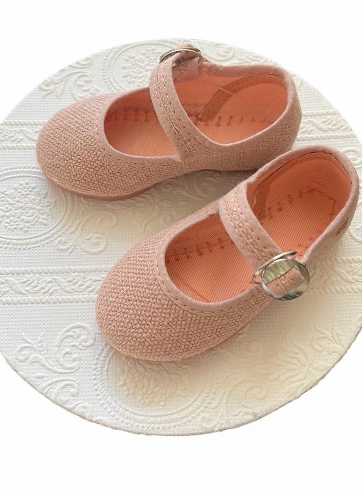 Linen Mary Jane in nude pink.