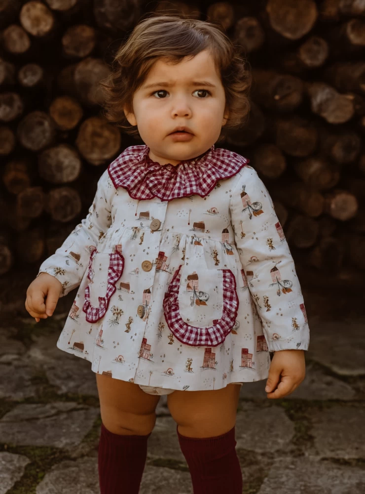 Little dress and panties from the Pio Pio City collection