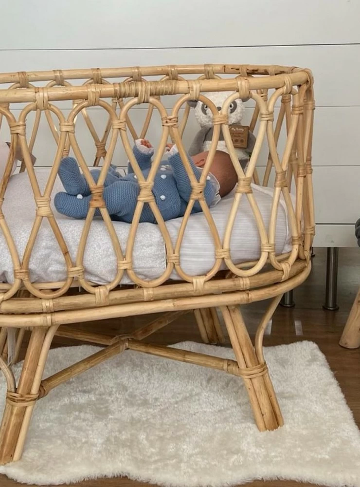 Mini cuna Rattan. con colchón. entrega inmediata ( solo para España)