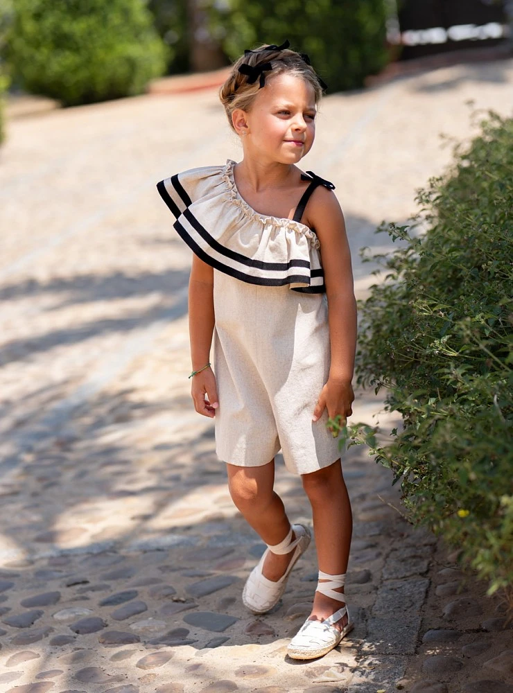 Mono para niña de lino colección Alhambra