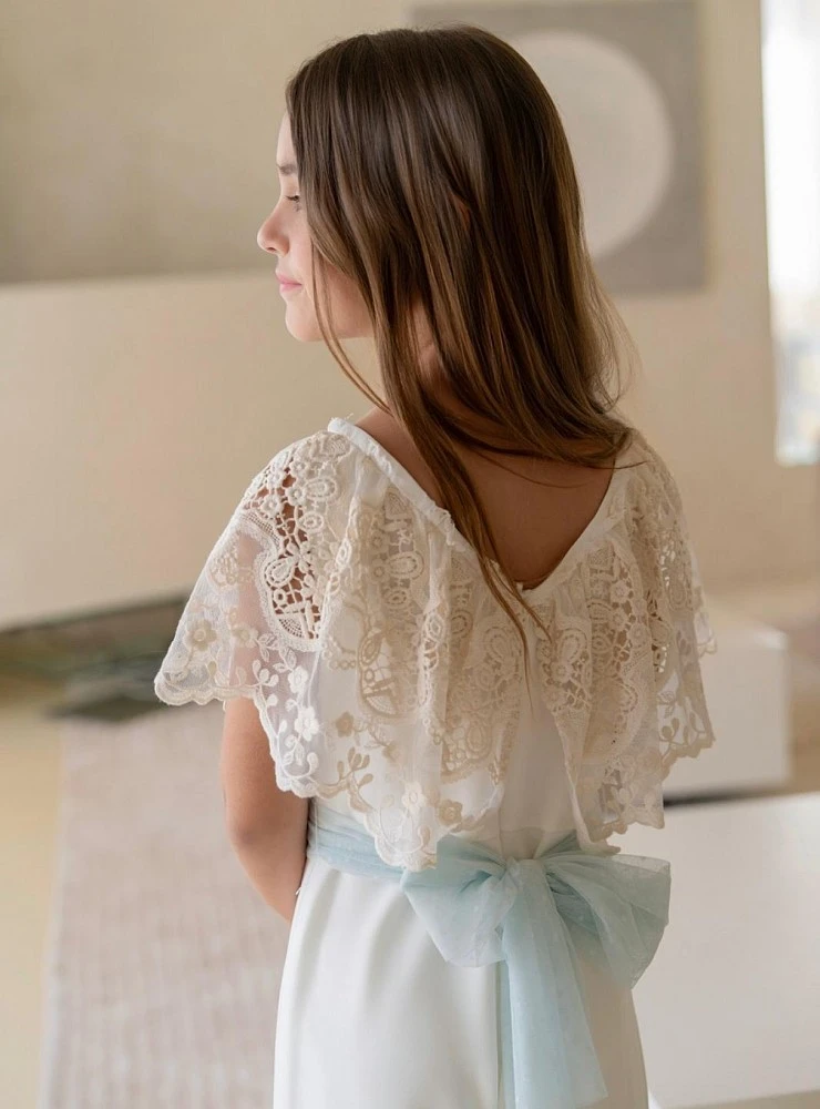 Mono para niña en beige con verde agua