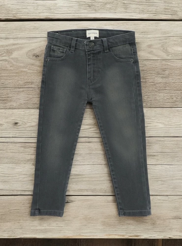 Pantalón pitillo para niño. Vaquero gris