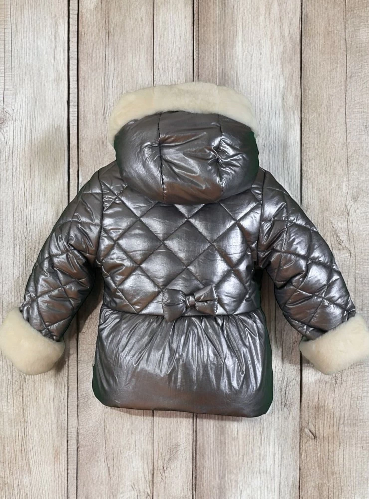 Parka para niña gris metalizada con pelo en crudo