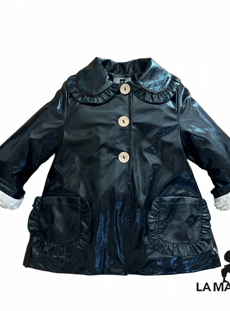 Patent leather Evasé coat in two colors from La Martinique