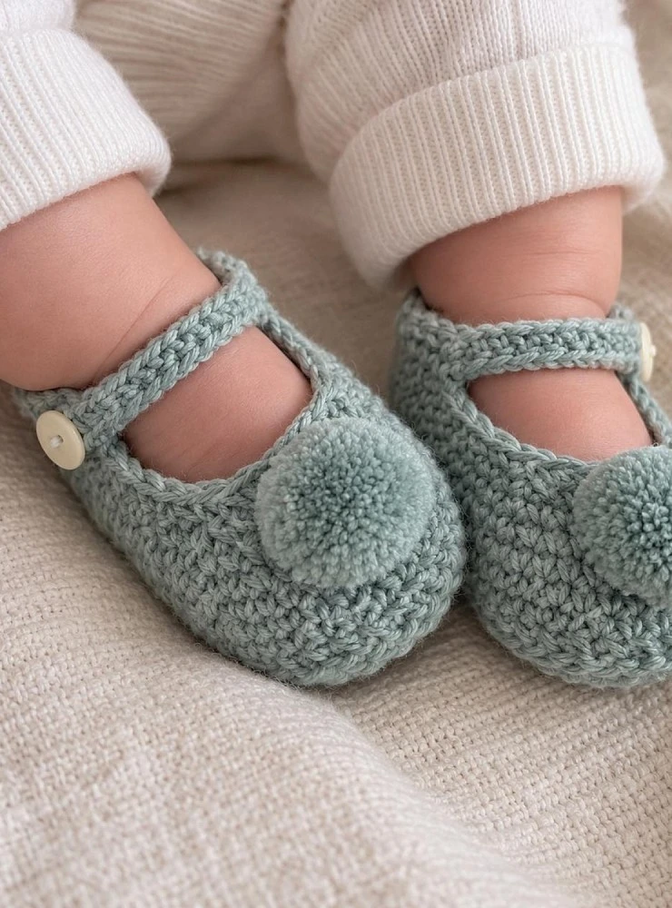 Patucos Artesanales Bebé de Punto con Pompón | Unisex