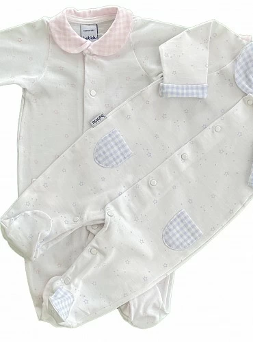 Pelele de algodón blanco con estrellas en rosa o celeste. P-Verano