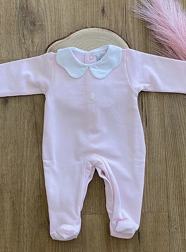 Pelele o pijama para niña rosa con blanco