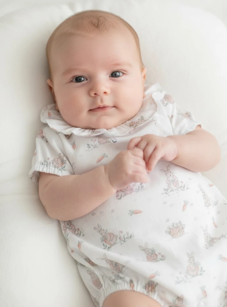 Pelele unisex de plumeti colección Irina