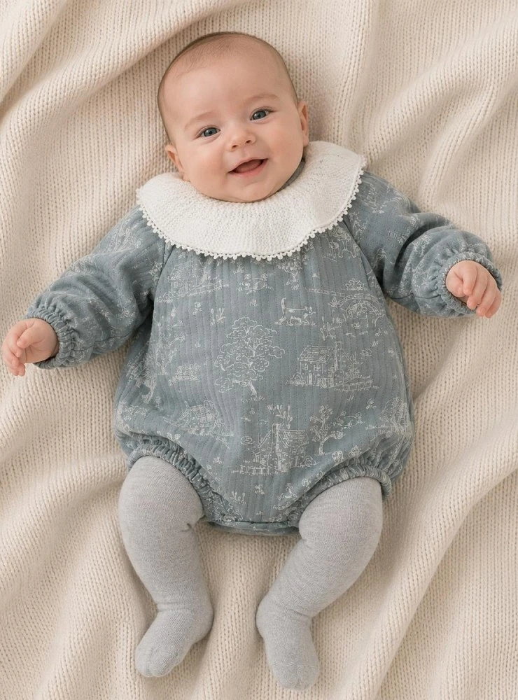 Pelele Unisex Freya Verde Empolvado con Cuello de Punto