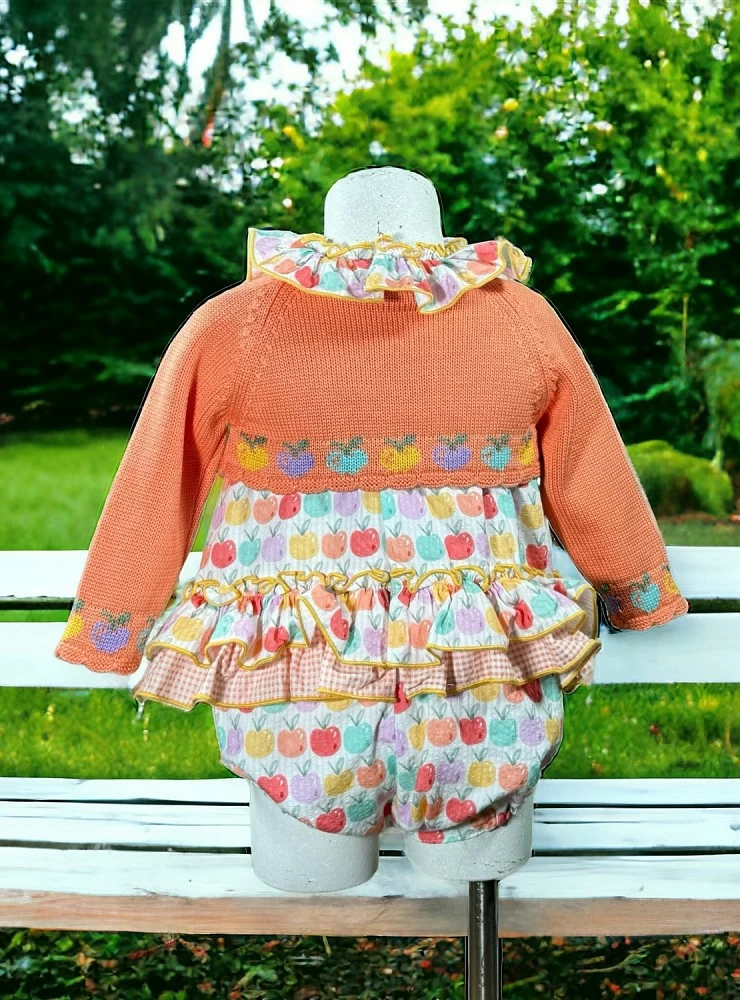 Pelele y chaqueta para niña colección Picnic de Lolittos