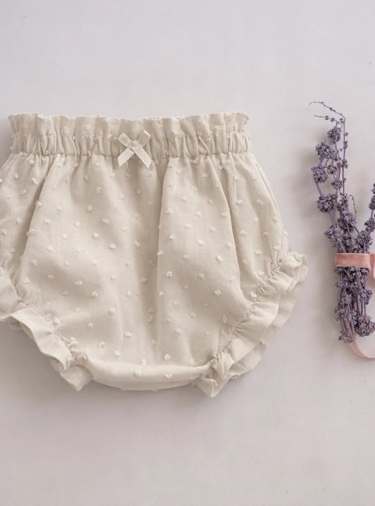 Plumeti panties in white or beige