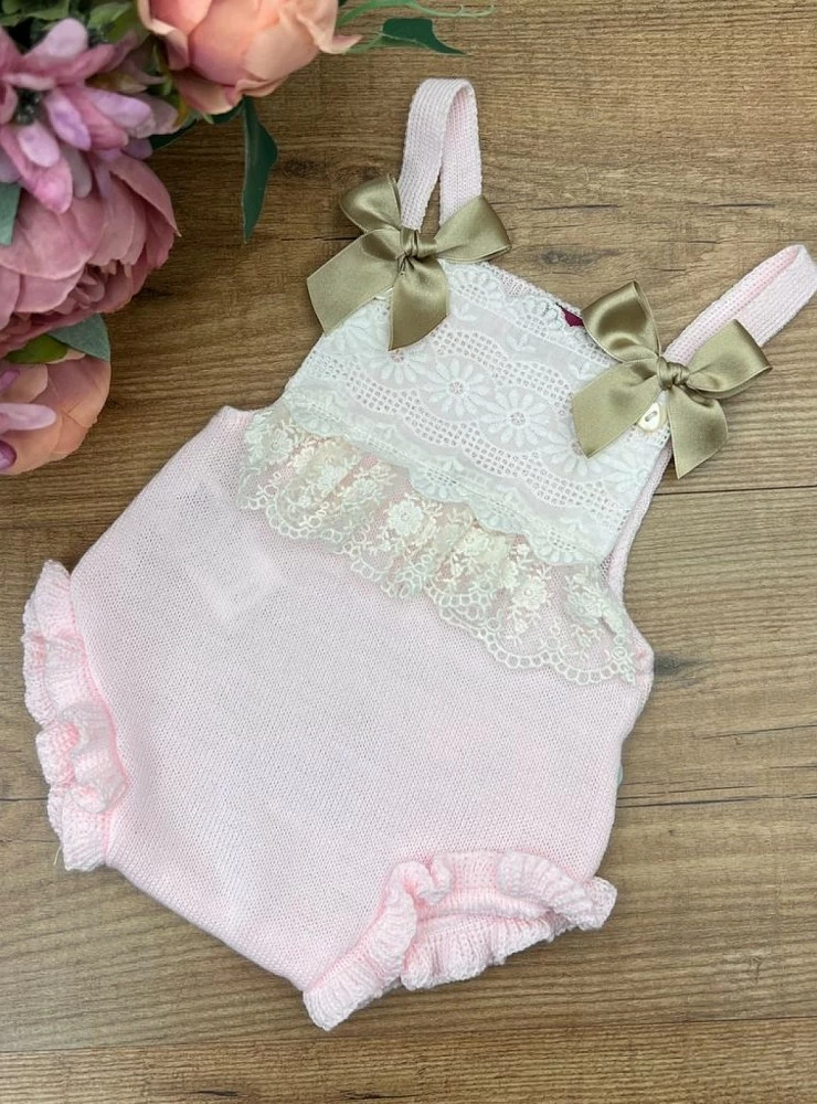 Ranita para niña en punto fino color rosa. Talla única