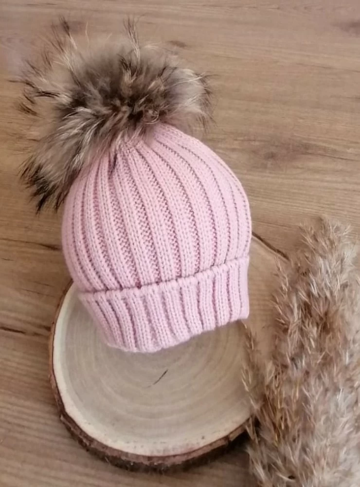 Ribbed hat with pompom in various colors