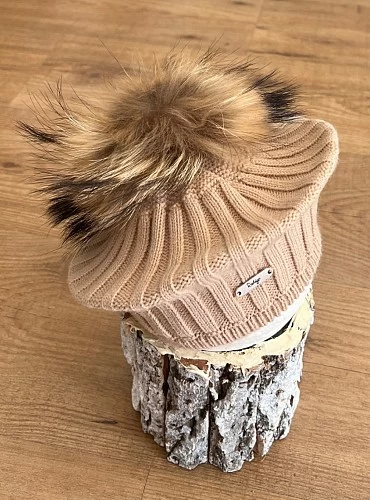 Ribbed knit beret with fur pompom. various sizes and colors