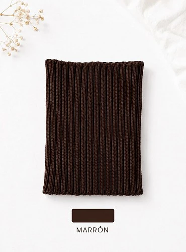 Ribbed knit collar from the Aller collection
