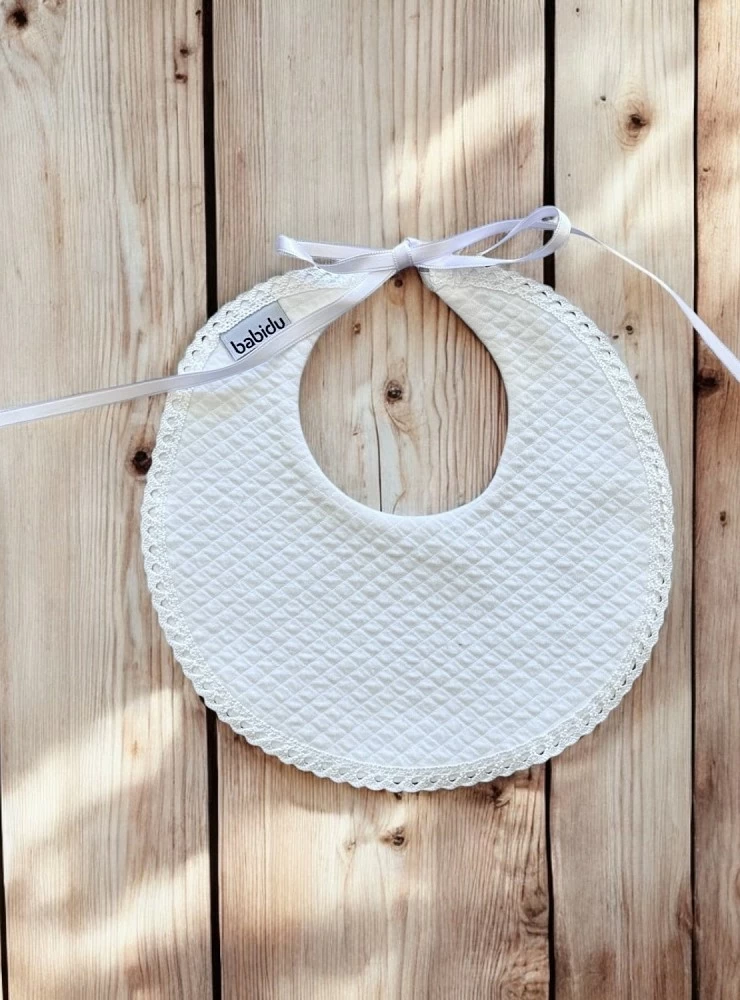 Round piqué bib London collection