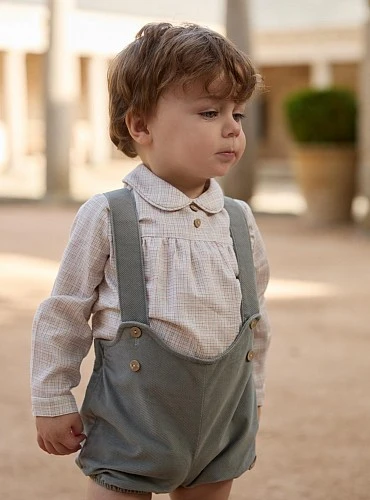 Shirt and dungarees set from the Pravia collection